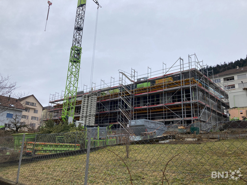 Vingt-et-un appartements avec encadrement sont actuellement en construction à Cernier. 