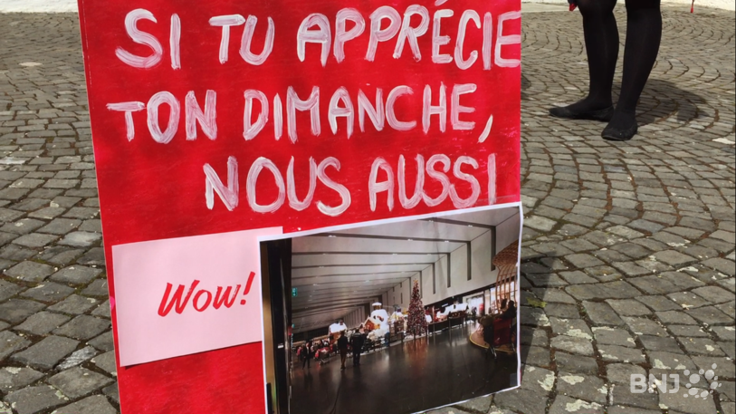 L'année passée, l'ouverture des centre commerciaux a fait un four. 