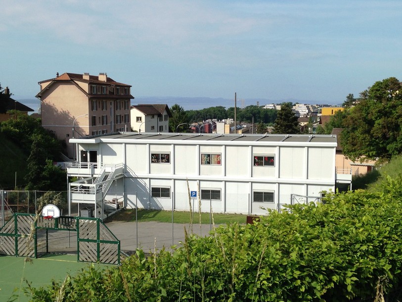 Les pavillons préfabriqués à La Coudre qui accueillent l'Amar (photo : SP - Ville de Neuchâtel)