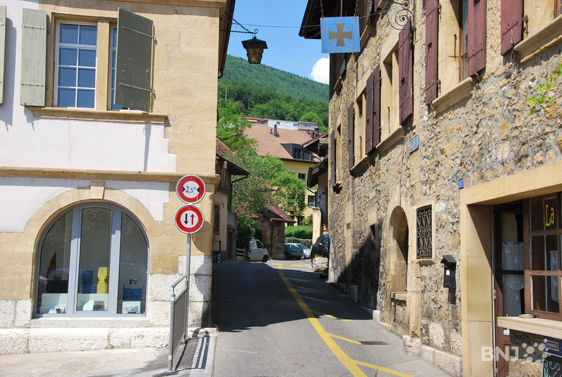 L'idée est d'éviter à l'avenir que la circulation passe par le centre du village.