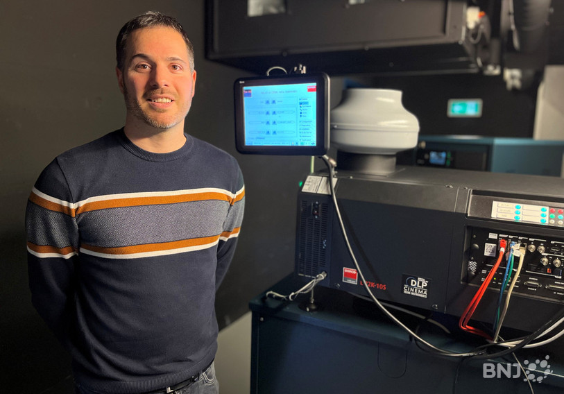 Gabriel Cattuto est projectionniste principal à Cinemont.