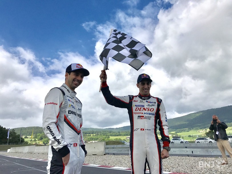 Le pilote biennois Neel Jani (à gauche) aux côtés du Vaudois Sébastien Buemi.