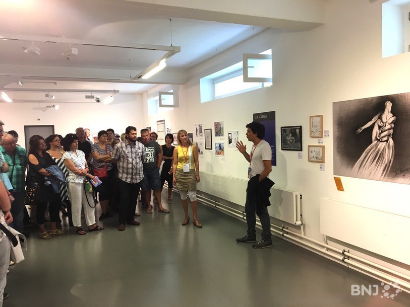 Anne-Frédérique Widmann et Patrick Chappatte ont donné une visite guidée de leur exposition samedi après-midi à Delémont.