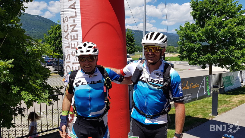 La paire Benoît Peyvel et Alex Demitriou ont franchi les premiers et en rollers la ligne d'arrivé à Boudry.