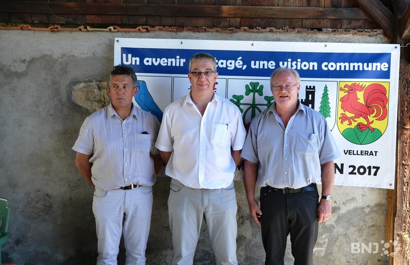Les maires des trois communes qui vont fusionner (Vincent Eggenschwiler - Rebeuvelier, Gérard Métille - Courrendlin et Pierre-André Comte - Vellerat).