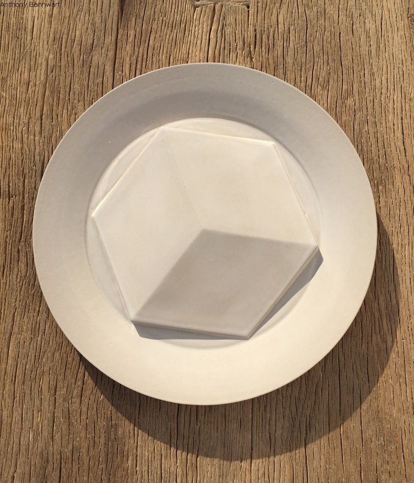 L'assiette de l'artiste neuchâtelois Anthony Bannwart.