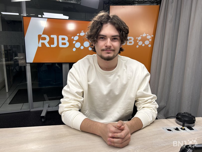 Parfois complexe, parfois déroutant, mais toujours fascinant... Découverte ce lundi d'un sport qui a vécu sa grande messe la nuit précédente : le football américain. Matthieu Faugère, quarterback des Bienna Jets, était invité dans La Matinale pour présenter ce sport qui mélange de nombreuses compétences.