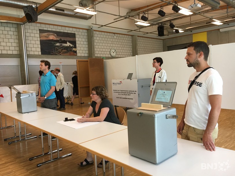 Bureau de vote à Moutier