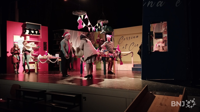 La confection des décors à nécessité 250 heures de travail.