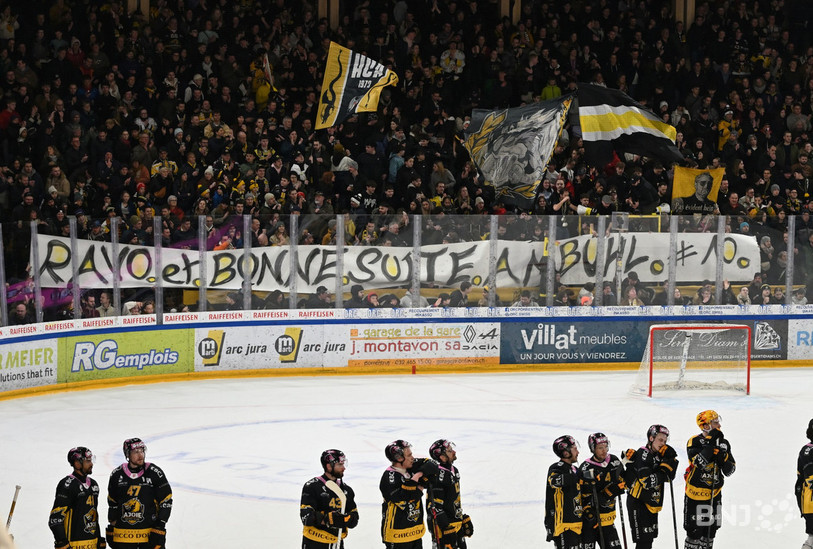 Un tifo déployé pour la dernière venue d'Ambühl. (photo : Georges Henz)