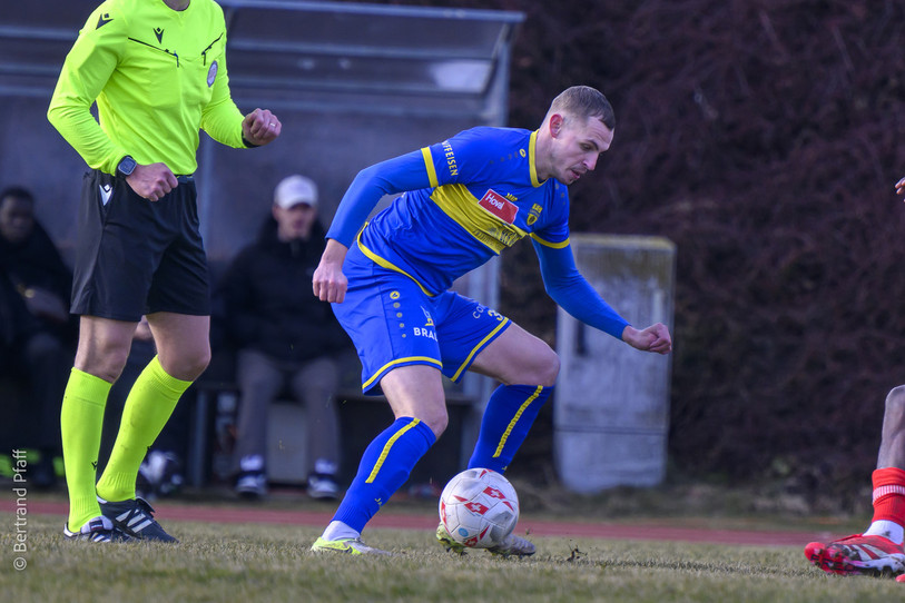 Le but de Tony Briançon fait du bien au FC Coffrane (photo : archives, Bertrand Pfaff).