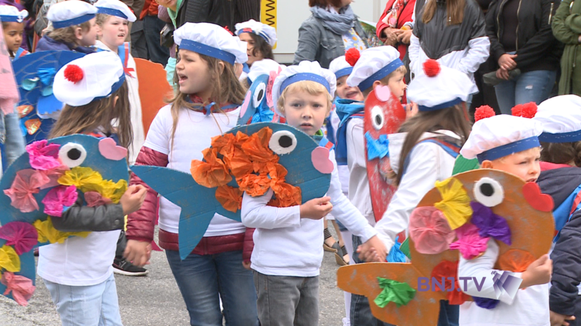Le Cortège des enfants aux Promos du Locle.