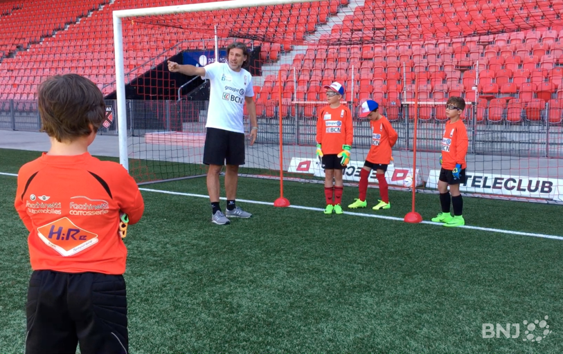 Les jeunes gardiens peuvent bénéficier des précieux conseils de Luca Ferro.