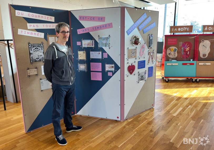 L'exposition consacrée à l'art timbré est ici présentée par son responsable Jean-Sébastien Terradillos.