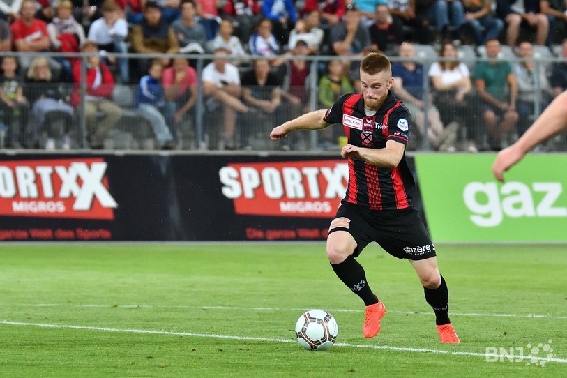 Thibault Corbaz a marqué le 2-1 juste avant la pause. Malheureusement, le milieu de terrain de Neuchâtel Xamax FCS sera suspendu lundi soir pour le match à Genève contre Servette après avoir écopé de son 4e carton jaune de la saison.