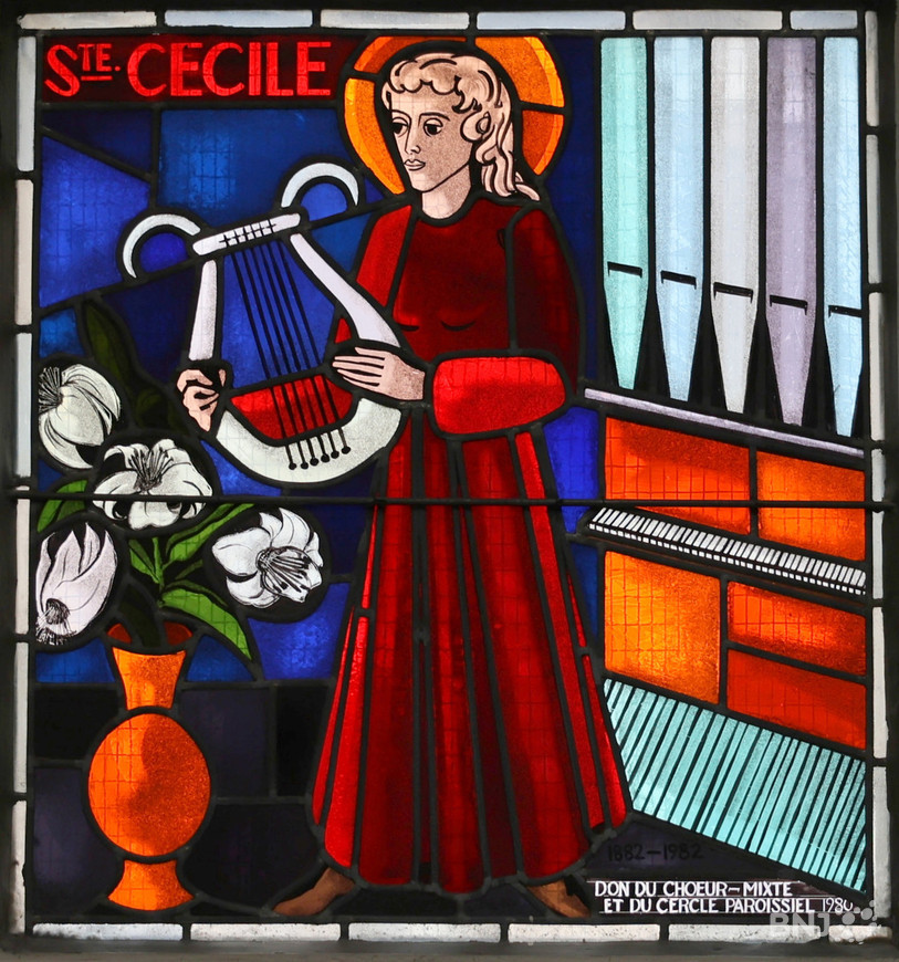 Dans l’église catholique de Saint-Imier, Sainte-Cécile apparaît avec une harpe à la main, un moyen de la reconnaître comme Sainte patronne des musiciens. (Photo : Philippe Girardin pour FCJ).