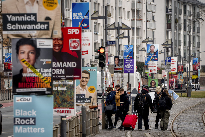 Les élections législatives se tiennent dimanche à travers toute l'Allemagne. (Photo : AP Photo/Michael Probst). 