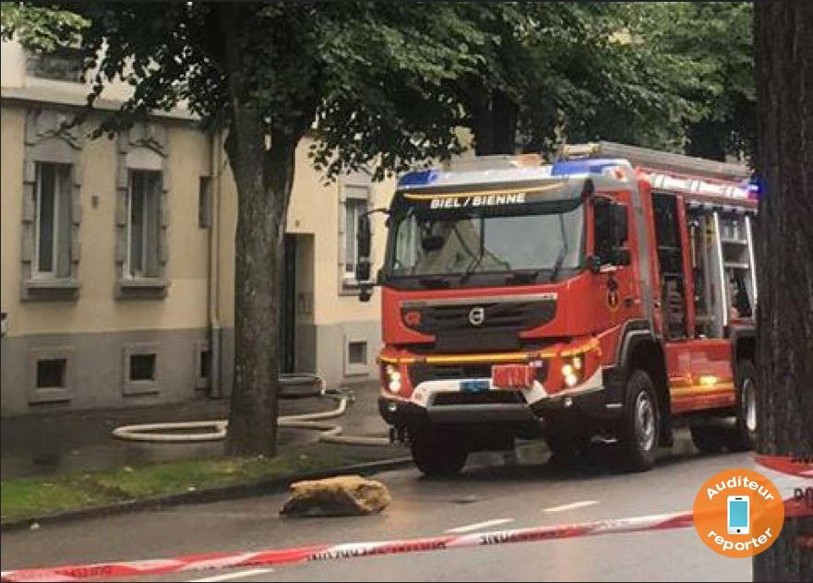 Les pompiers sont intervenus lundi matin lors d'un sinistre à la rue du Général Dufour. (Photo: auditeur reporter)