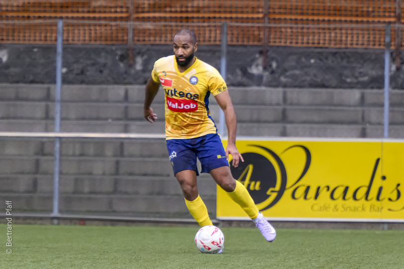 Avec deux buts à son actif, Sullivan Zachary Lakhamy a gagné le derby à lui tout seul. (Photo : Bertrand Pfaff)