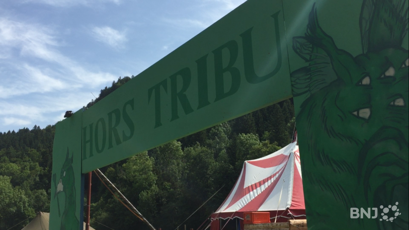L'entrée du festival Hors Tribu.