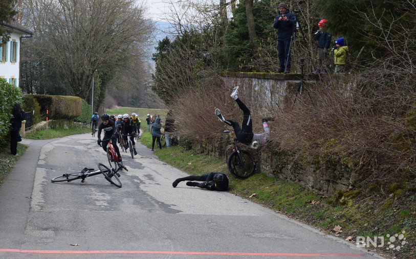 Une chute, sans gravité, s'est produite à l'arrivée entre deux coureurs.