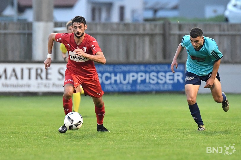 FC Moutier - FC Bienne (photo : Georges Henz)