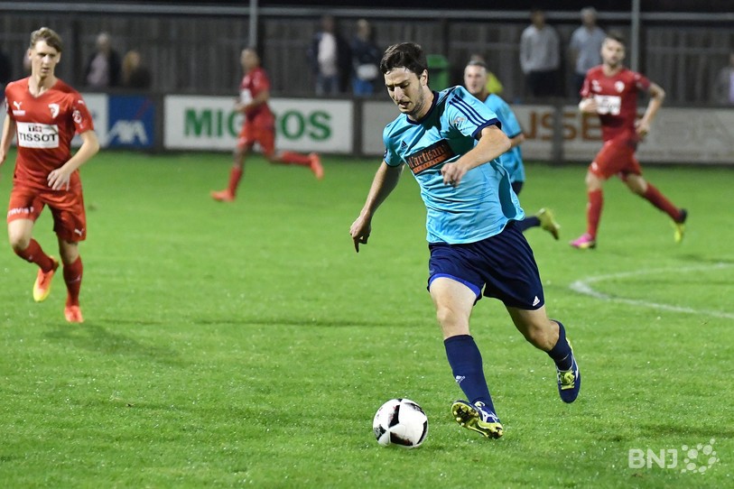 FC Moutier - FC Bienne (photo : Georges Henz)