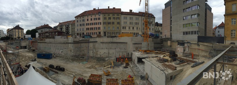 Le chantier occupe le centre-ville de La Chaux-de-Fonds