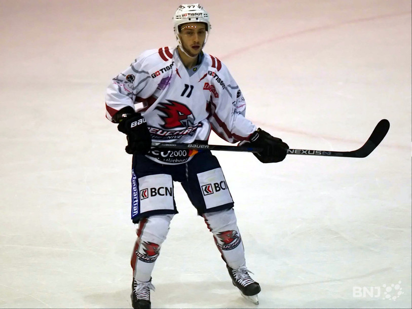 Les hockeyeurs neuchâtelois sont à la peine dans leur nouvelle catégorie de jeu. (photo : archives)