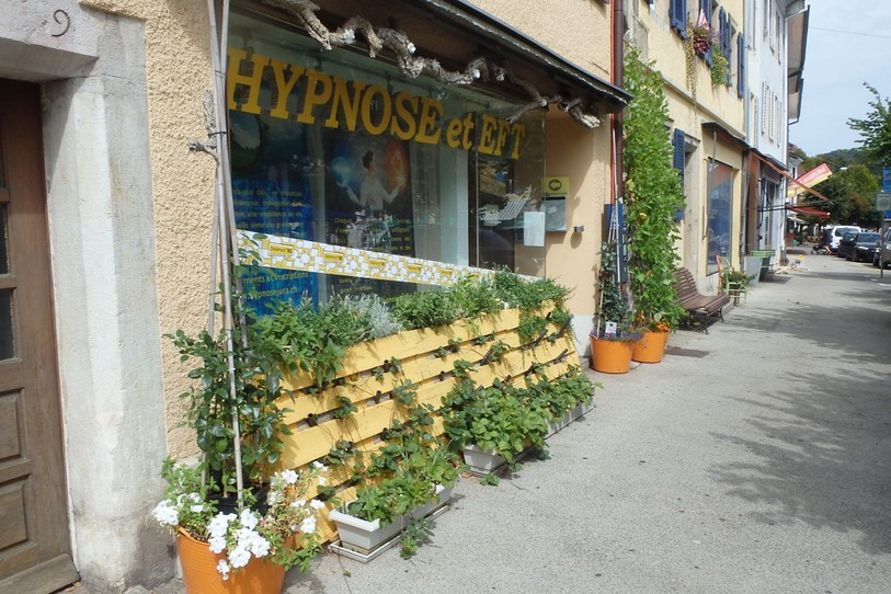 1er prix catégorie « commerces, restaurants et bars » : Hypnose et EFT, Christophe Marquis, rue de l’Hôpital 34.