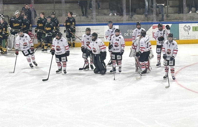 Les joueurs du HC Le Locle perdent cette finale des play-out 3 victoires à 2.