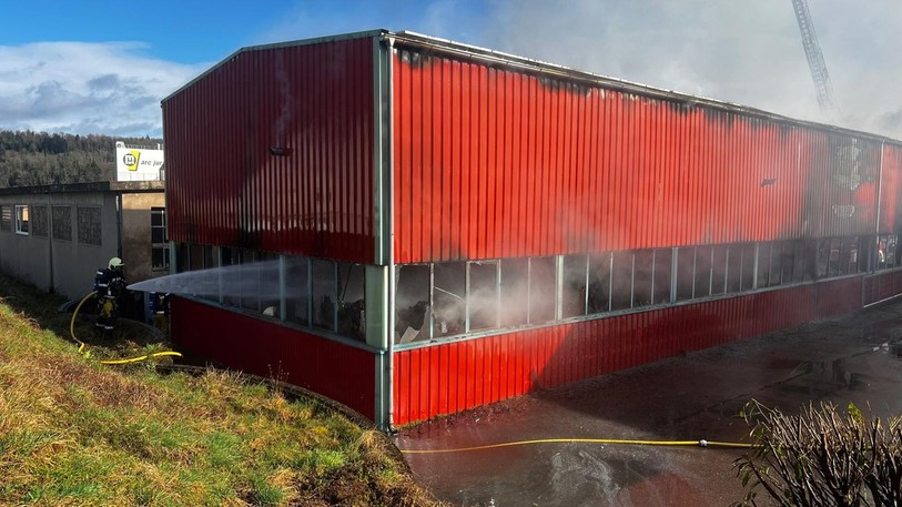 Incendie chez HVO Swiss Made Refuel, dans la zone industrielle des Grandes-Vies.