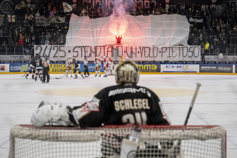 La saison des Luganais qualifiée de « pitoyable » par leurs supporters. (Photo : KEYSTONE/Ti-Press/Pablo Gianinazzi.)