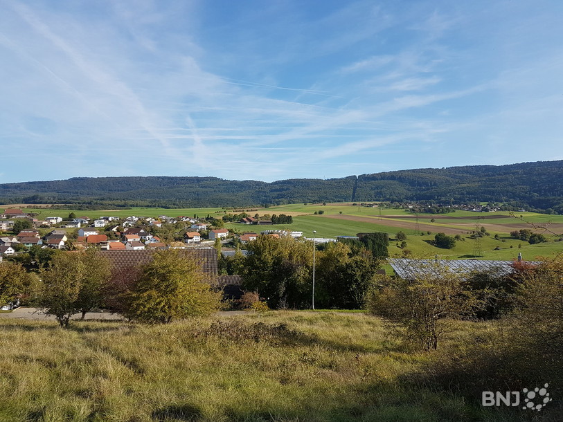 Vue sur Fontenais depuis prairie du Banné