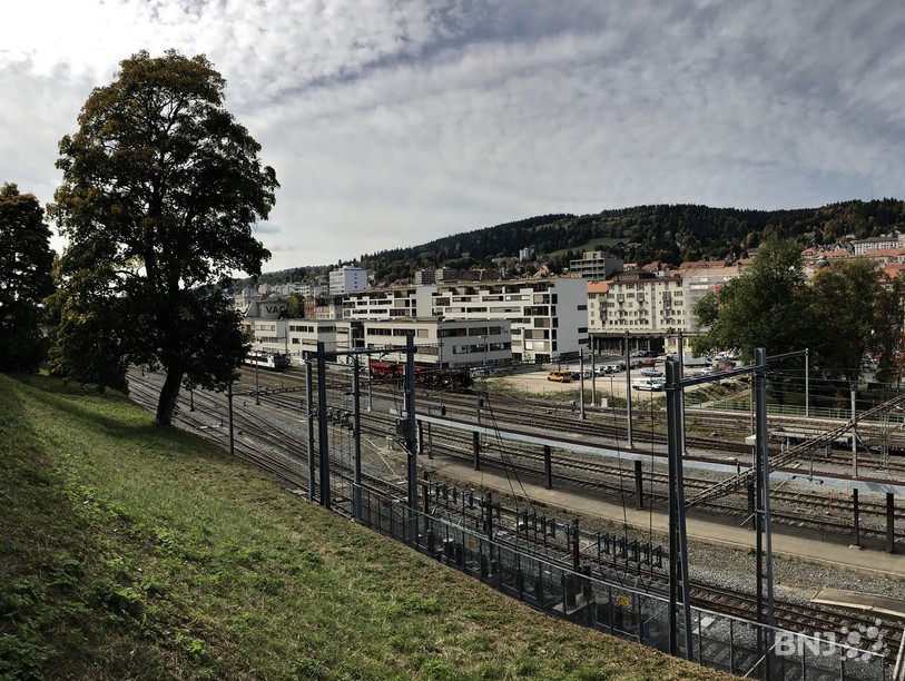 Le plateau de la gare n'accueillera pas d'hôtel judiciaire. Les autorités de La Chaux-de-Fonds espèrent malgré tout que l'emplacement permettra à la ville d'abriter une mission d'importance cantonale.