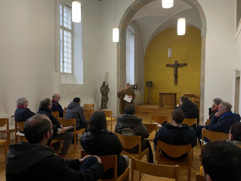Une étape de la visite théâtralisée à la Chapelle les Ursulines à Delémont.