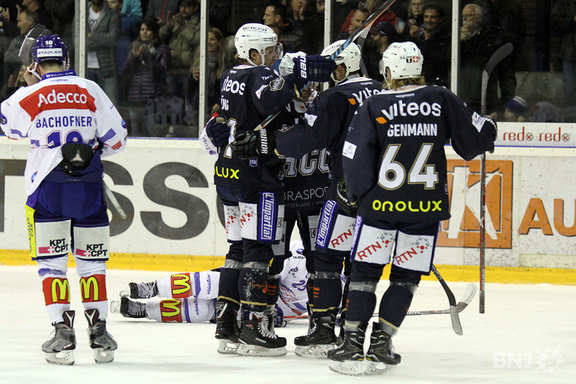 Les Chaux-de-Fonniers se congratulent. Une victoire qui fait du bien !