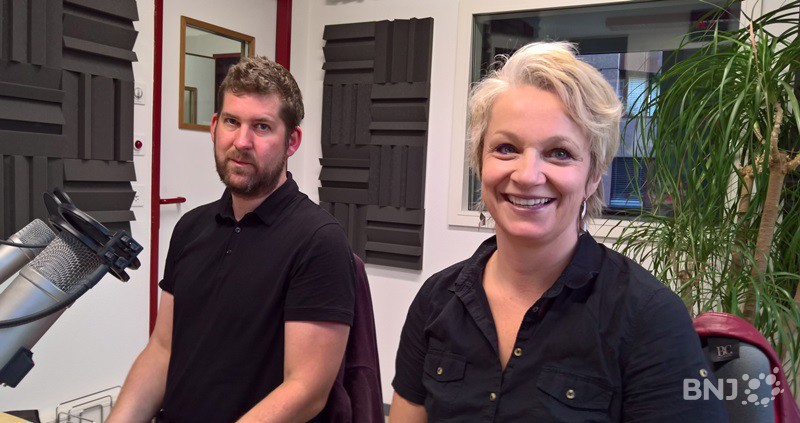 Sébastien Ribaux et Florence Nater dans les studios RTN.
