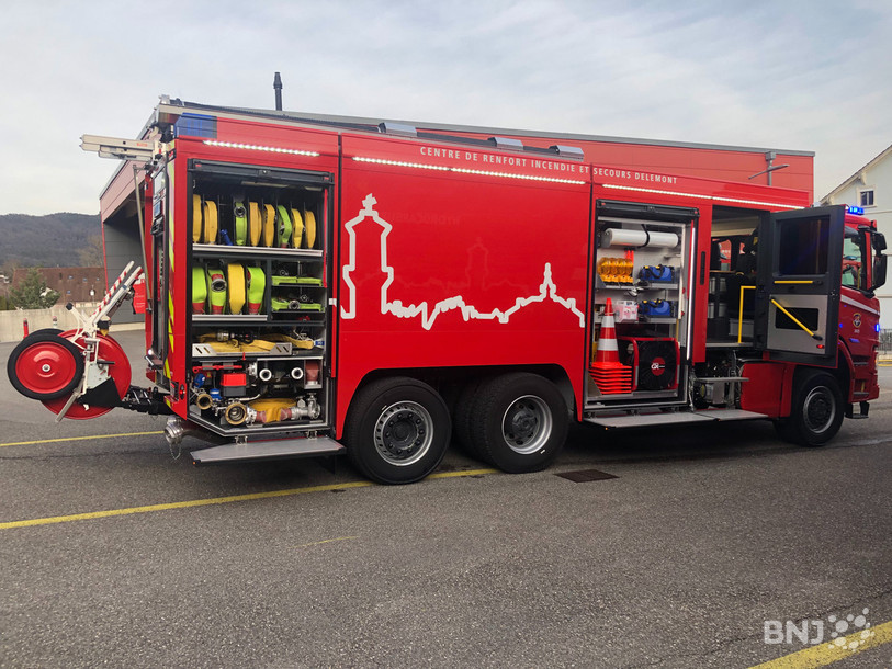 Le nouveau tonne-pompe du CRISD est arrivé jeudi dans le Jura.