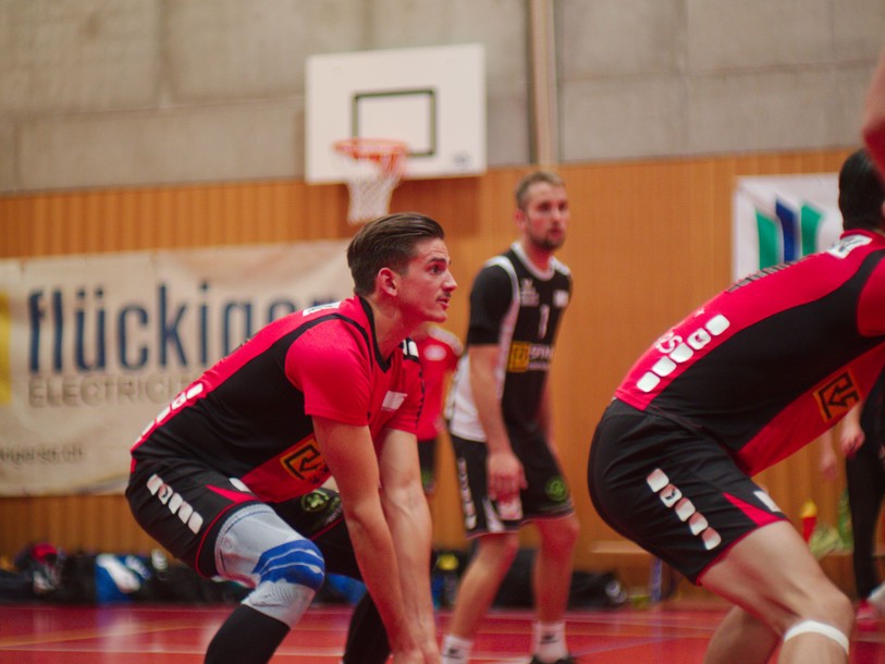 Les joueurs de Colombier Volley sont rentrés battus samedi soir. (photo : archives)