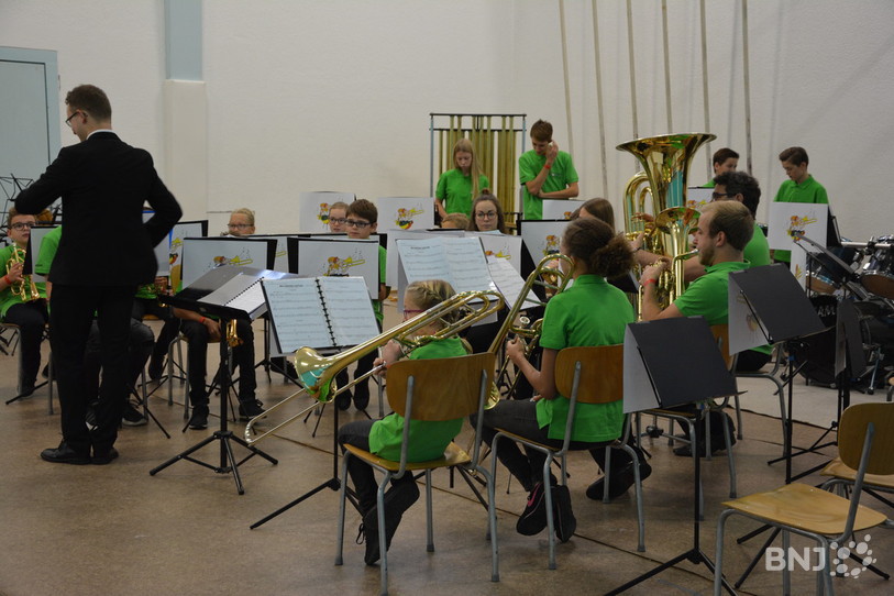 L'ensemble des cadets Courroux-Courcelon à quelques secondes de leur prestation.
