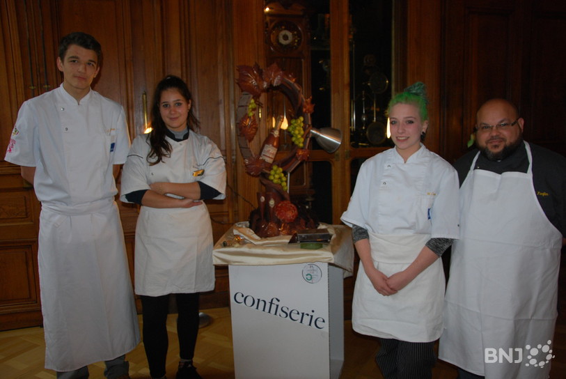 Quentin Eberhardt, Laura Ribeiro, Maurane Caseux (apprentis confiseur) et Luis Fanfan (apprenti boulanger).