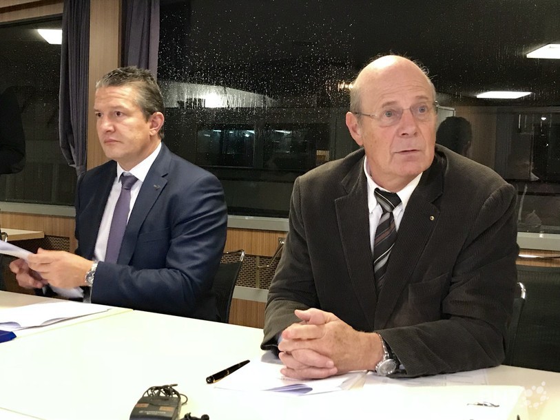 A gauche, le directeur de la LNM Jean-Luc Rouiller. A droite, le tout nouveau président, Frédéric Geissbuhler.