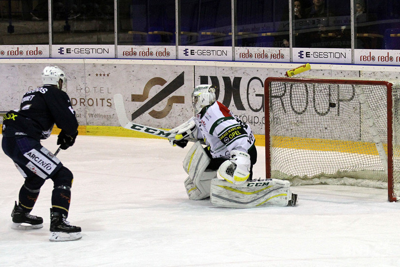 Jérôme Bonnet inscrit le 3-2 pour le HC La Chaux-de-Fonds