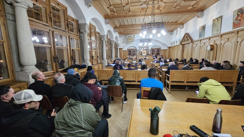 Une trentaine de jeunes loclois est venue assister jeudi à la séance du Conseil général.