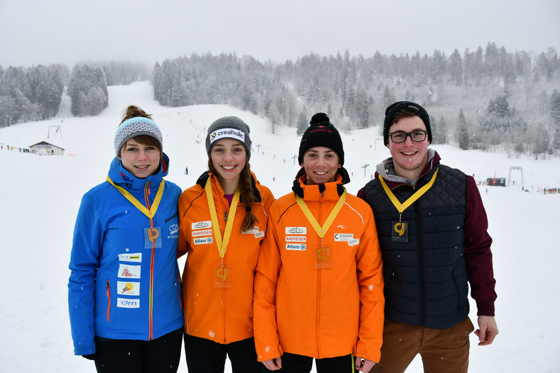 Ragusa Ski Cup, ski alpin, (Sabrina Gasser, Amélie Klopfenstein, Bastien Hirschi et Cédric Gasser)