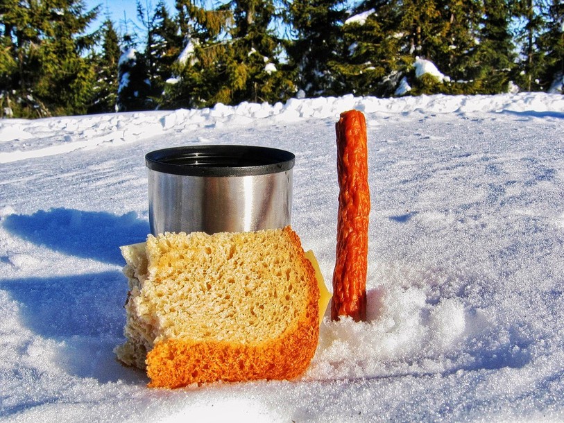 pic-nic dans la neige