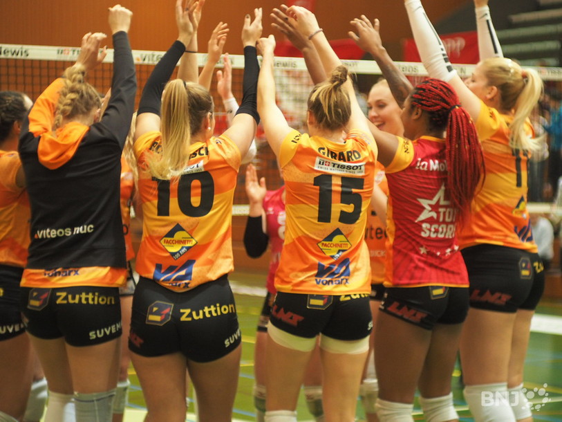 Les filles du NUC peuvent se congratuler, elles joueront le finale de la Coupe de Suisse de volleyball. 