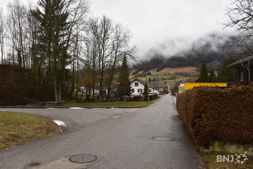 Pour le moment, les camions doivent effectuer une longue marche arrière pour atteindre les entreprises de la rue de l'Industrie, à Crémines.