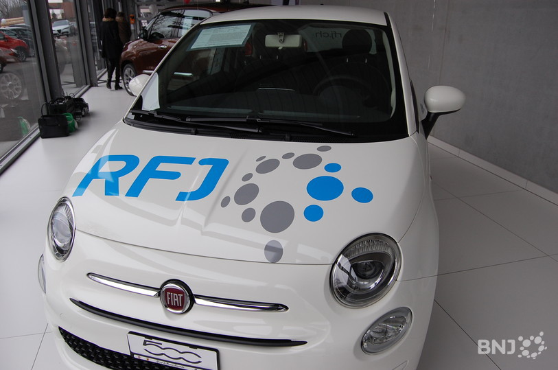   Voiture autocollé RFJ 2017